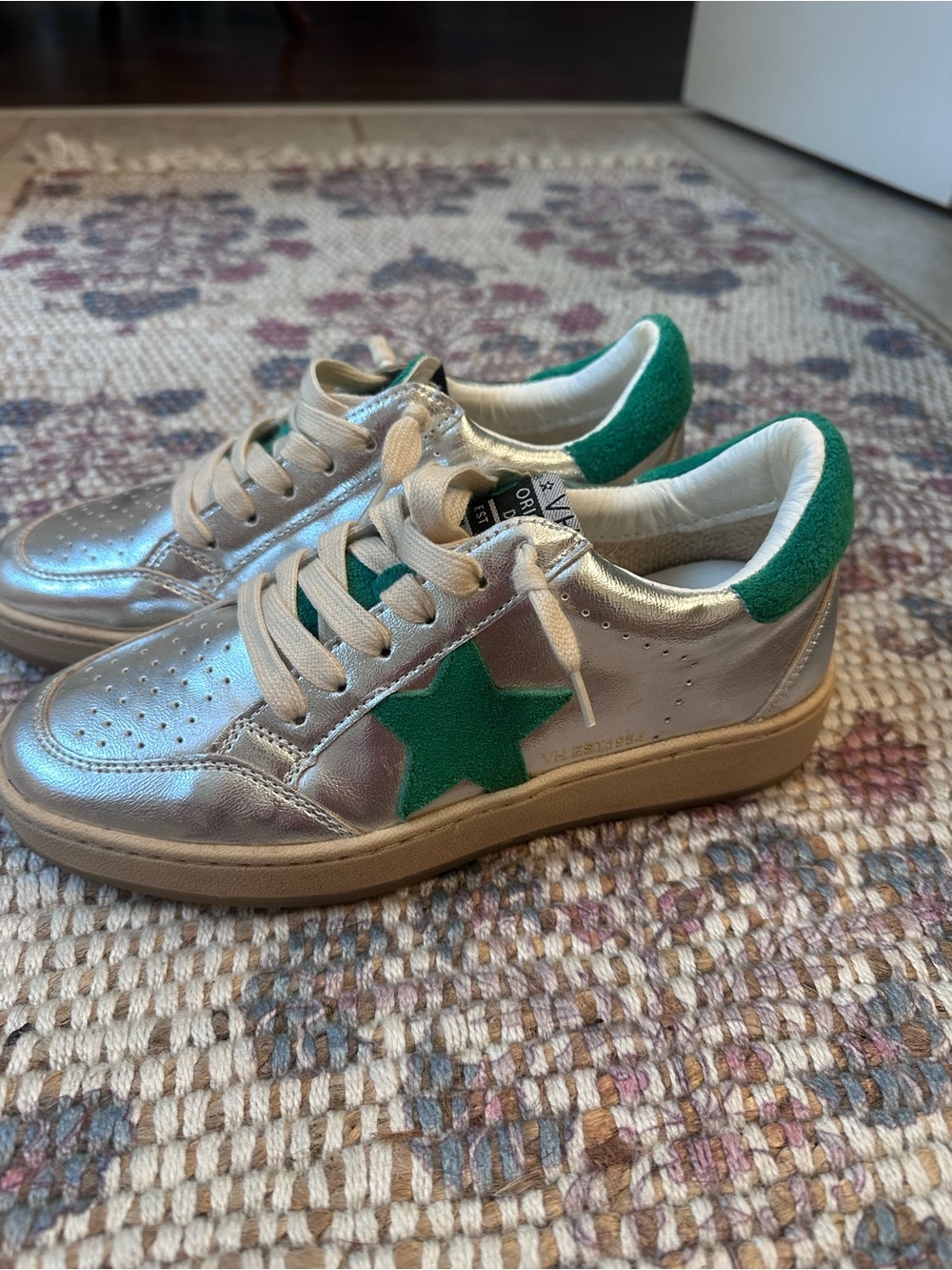 Vintage Havana Denisse Silver Metallic Green Star Sneakers Size 7